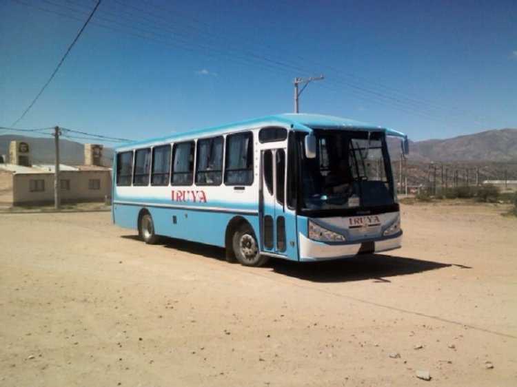 Mercedes-Benz OF - Bi-Met 2010 - Iruya
Fotografía extraída de: http://www.transporteiruyasa.com/images
/Colectivos/cole13_1 (2).jpg
