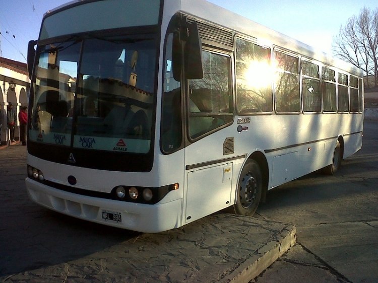 Agrale MA 15.0 - Nuovobus - Iruya
MKL984
Fotografía extraída de: http://www.transporteiruyasa.com/images
/Colectivos/cole16.jpg
