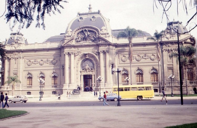 Cuatro Ases
Fotografo: ¿?
Gentileza: ASF de Fotos Históricas de Chile
Extraído de: https://www.facebook.com/
FotosHistoricasDeChile/photos/pb.209222469231494
.-2207520000.1410647322./367022263451513/
?type=1&theater
