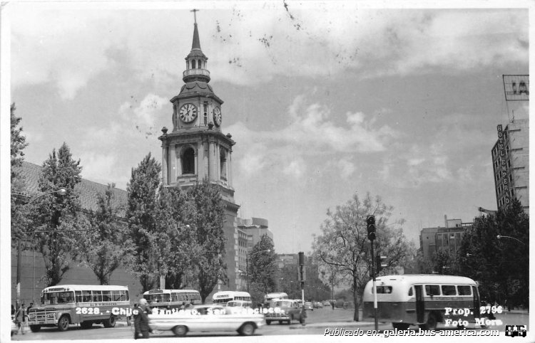 Chevrolet (G.M.C.) 
[Datos de izquierda a derecha]

Tarjeta postal, publicada a la venta en "www.delcampe.net"
