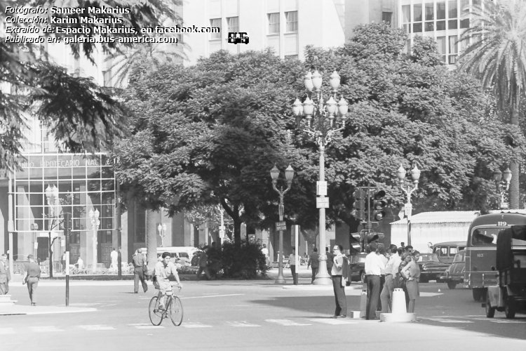 La Libertad
Línea 119 (Buenos Aires), interno 103

Fotografía: Sameer Makarius
Colección: Espacio Makarius, en facebook
Gentileza: Karim Makarius

Puede conocer la historia de esta línea en: [url=http://bus-america.com/revista/Notas/119.htm]Revista Bus América, línea 119, su história[/url]

Archivo posteado por segunda vez, originalmente posteado en 2018
