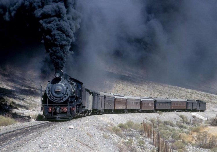 Skoda Serie E5 (en Argentina) - Ferrocarriles Argentinos
Fotografo: John West
Colección: Alfredo R. Soler
Extraído de: Facebook "Nuestra Salta de Ayer"

[Datos de adelante hacia atrás]
