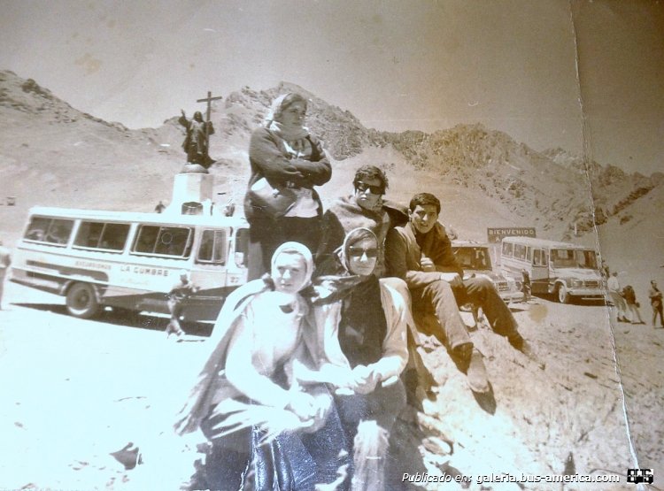 Bedford (G.M.A.) - Vespasiani - La Cumbre
Interno 27
(Datos de izquierda a derecha)

Fotografía: Alicia Elena Logioco
Publicada en el facebook "El Baúl de los Recuerdos de Carlos Casares"
