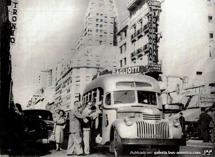 Chevrolet (G.M.C.) - Costa Rica - C.T.C.B.A.
Línea B

Fotografía: ¿Archivo General de la Nación?
