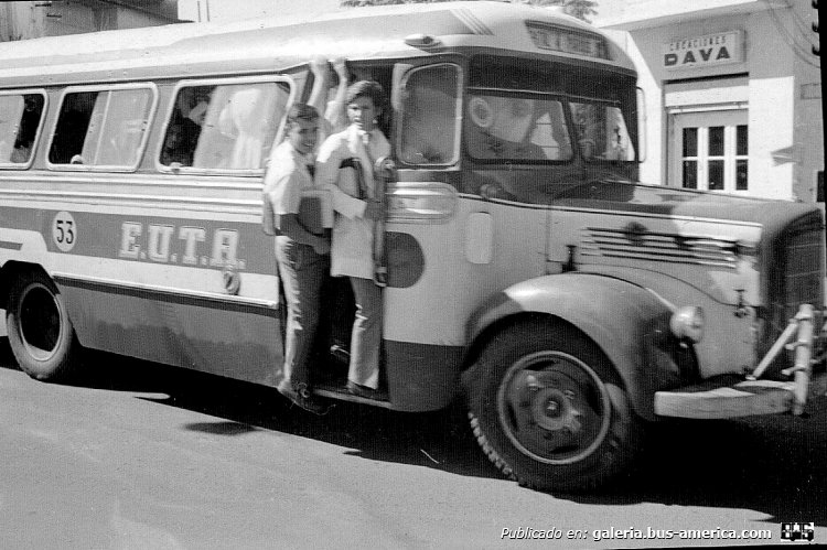 Mercedes-Benz L 312 - E.U.T.A.
Interno 53

Fotografía: Autor desconocido
Publicada en el grupo de facebook "Posadas del ayer"
