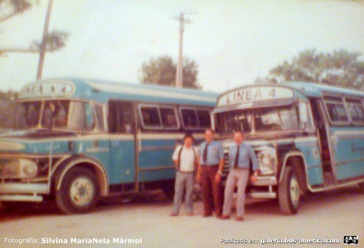 Ford (F.M.A.) - A.L.A. - Urquiza
Línea 4 - Interno 7
(Datos de derecha a izquierda)

Fotografía: Silvina MariaNela Mármol
