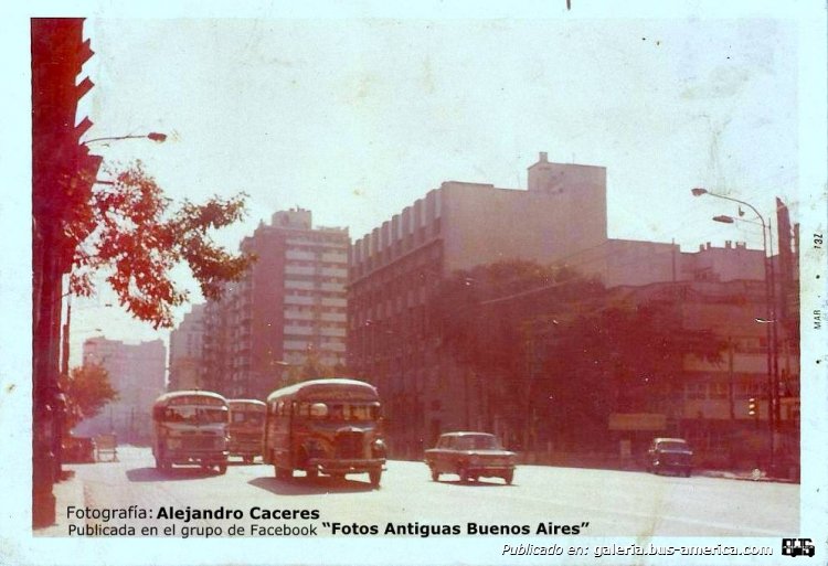 Mercedes-Benz LO 911 - A.L.A. - Alberdi
Línea 49

Fotografía: Alejandro Caceres
Publicada en el grupo de Facebook "Fotos Antiguas Buenos Aires"
