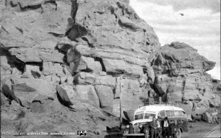 Ford (F.M.C.) - C.A.T.I.
Imagen extraída del grupo de facebook "Fotos de Mi Rioja"
