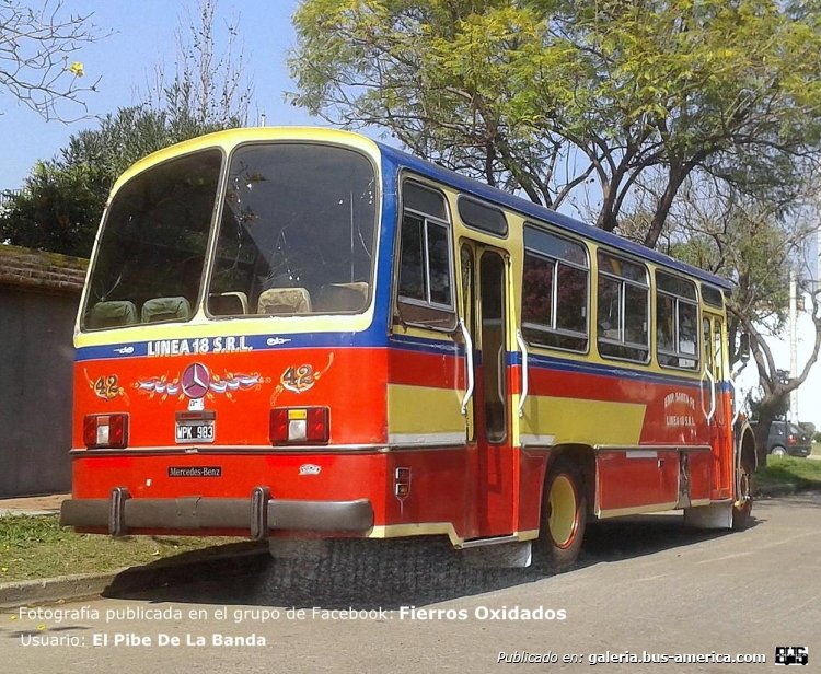 Mercedes-Benz LO 1114 - A.L.A. - Línea 18
U 070628 - WPK 983
Línea 18 - Interno 42

Fotografía publicada en Fierros Oxidados, por "El Pibe De La Banda"
