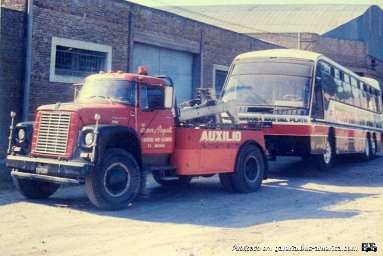 Scania - Deca 2 - Córdoba-Mar Del Plata
Expreso Córdoba-Mar Del Plata

Fotografía publicada en la comunidad de facebook "Grúas T y G" Tassone y Pasquarelli
