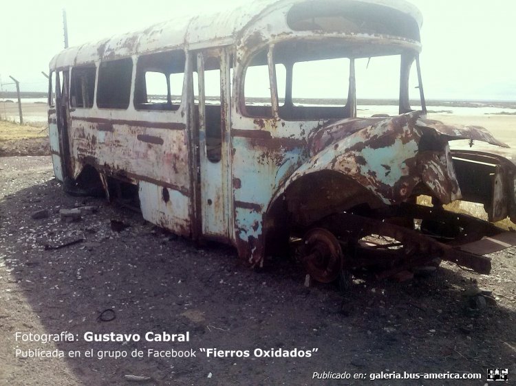 Bedford (G.M.A.) - Vespasiani 
Fotografía: Gustavo Cabral
Publicada en el grupo de Facebook "Fierros Oxidados"
