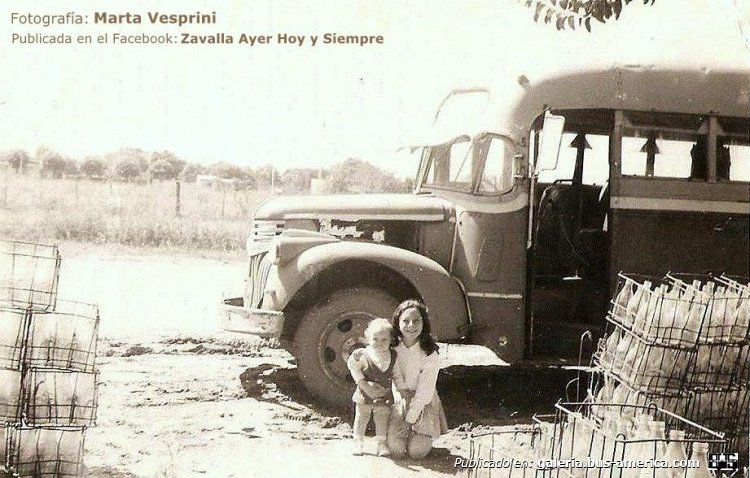 Chevrolet (G.M.C.) - Costa Rica
Fotografía: Marta Vesprini
Publicada en el Facebook "Zavalla Ayer Hoy y Siempre"
