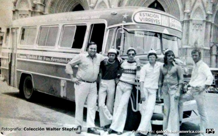 Mercedes-Benz LO 1114 - La Nueva Estrella - E.C.S.F.
Línea 710

Fotografía: Colección Walter Stepfer
