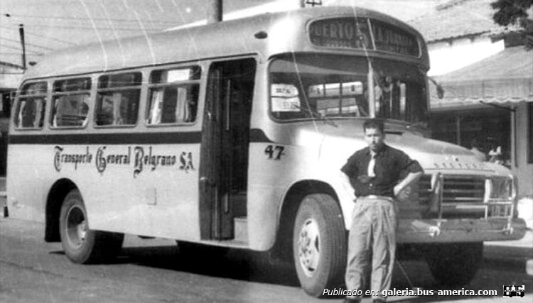 Bedford (G.M.A.) - Decaroli - General Belgrano
Línea 5 - Interno 47

Fotografía: Autor desconocido
