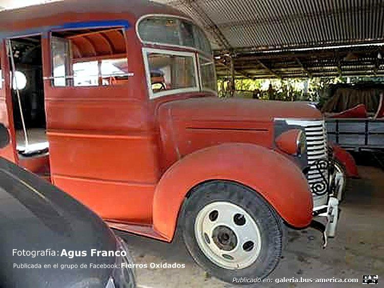 Chevrolet (G.M.C.) - Particular
Fotografía: Agus Franco
Publicada en el grupo de Facebook "Fierros Oxidados"
