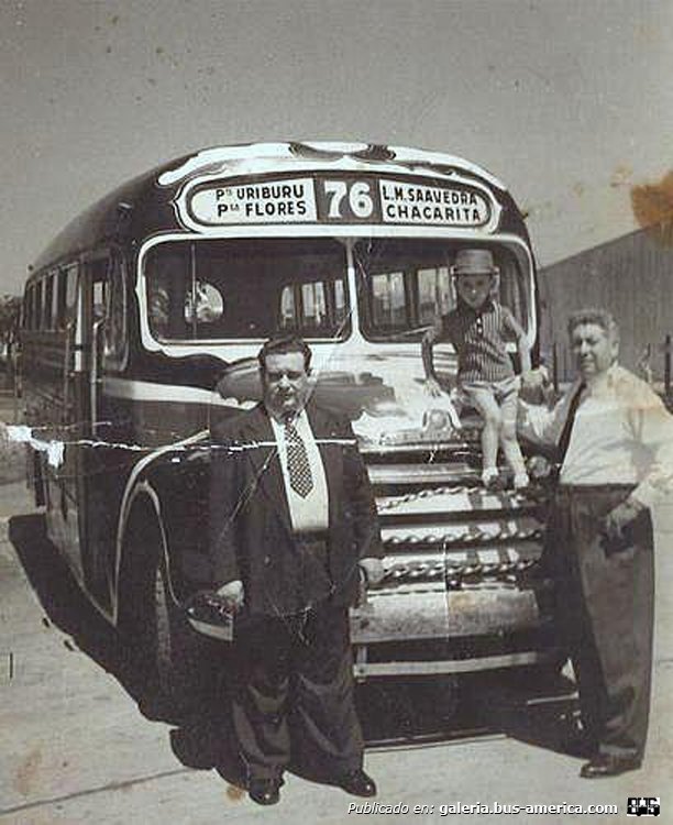 Bedford D5LZ1 - El Trébol - Línea 76
Línea 76

Fotografía: Autor desconocido
Publicada en el Fotolog "Historicoo"
