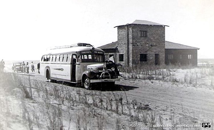 Dodge - Gnecco
Fotografía: Autor desconocido
Publicada en el facebook "Mis Recuerdos en Mar Del Tuyú"
