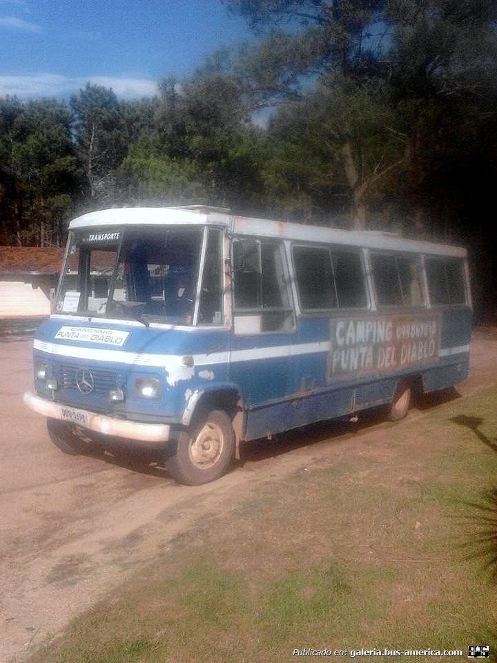 Mercedes-Benz LO 608 - Orejano - Camping Punta del Diablo
Fotografía: Andrés Ochagaray
Publicada en el facebook "Fierros Oxidados"
