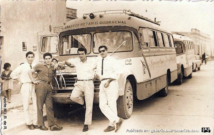 Bedford (G.M.A.) - La Unión - La Veloz Del Norte
Interno 22

Fotografía: Autor desconocido
Aporte: Mary Barrera de Romeri
Publicada en el facebook "Fototeca Comunitaria de San José de Metán (Salta)"
