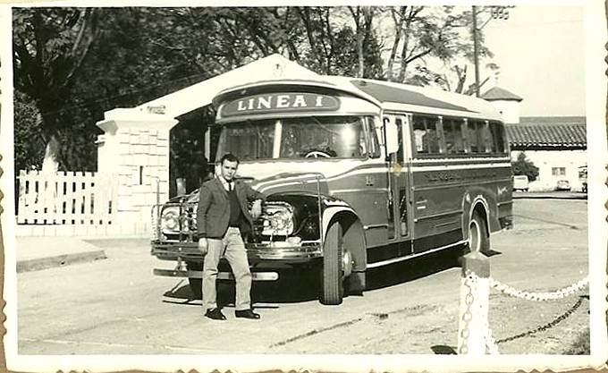 Bedford (G.M.A.) - Caseros - La Victoria
Línea 1 (Paraná) - Interno 19

Fotografía: Carlos Alberto Battistutti 
Colección: Juan José Battistutti
Extraída del facebook [url=https://www.facebook.com/photo/?fbid=10151473150910356&set=a.10151359114440356]"Paraná Hacia el Mundo"[/url]

