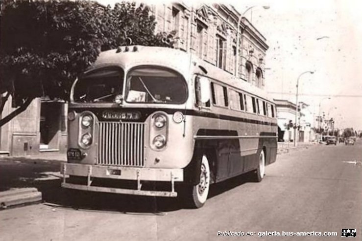 Uspallata - El Pullman
Línea Patricios-9 De Julio

Fotografía: Autor desconocido
Publicada en el Facebook "Patricios Mi Pueblo"
