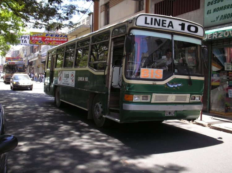 Mercedes-Benz 1315 - Nueva Dimensión - Autotransportes Santa Fé
C.1473669 - VNQ 240
Linea 10 - Interno 7
Este coche era original de la MOCBA, linea 59.
Palabras clave: Linea 10 CND Santa Fe