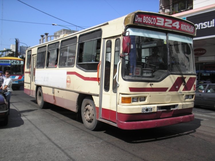 Mercedes-Benz 1315 - Nueva Dimensión - M.O. Primera Junta
B 2364560 - RWC 181
Linea 324 - Interno 54
Palabras clave: M. O. Pra Junta Linea 324 Nueva Dimensión