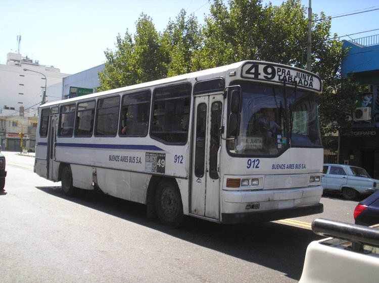 Mercedes-Benz 1316 - Nueva Dimensión - Buenos Aires Bus
A.090264 - WWG 444
Linea 49 - Interno 912
Coche proveniente de Salta, no se decir de que empresa.
Palabras clave: Linea 49 Nueva Dimension