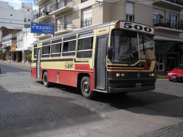 Mercedes-Benz OH 1316 - Suyai - T. 9 de Julio
B.2536736 - UPP429
Línea 500 - Interno 12
http://www.bus-america.com/ARcarrocerias/Suyai/
MBenzOH/2001-2daversion/1316-Suyai-2001-500tandil.htm
Palabras clave: Linea 500 Suyai OF1215 Tandil