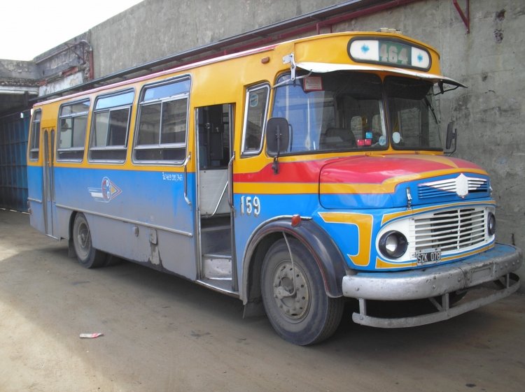 Mercedes-Benz LO 1114 - Suyai - E.D.O.S.A.T. 
B.2215334 - SZK 078
Línea 464 - Interno 159

http://galeria.bus-america.com/displayimage.php?pos=-25410
Palabras clave: EDOSAT Suyaí LO1114