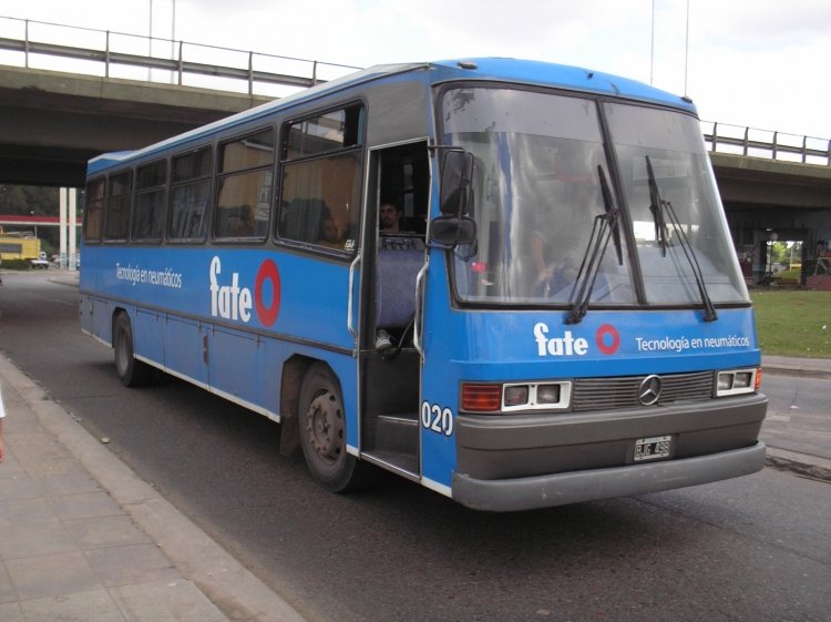 Mercedes-Benz 1316 - CND - Trans-Per 
BJG 498
Trans-Per - Interno 020
Unidad haciendo transporte de personal a FATE
Palabras clave: Trans-Per CND OHL1316