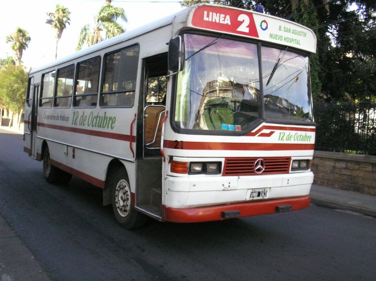 Mercedes-Benz OF 1214 - I.R. - Cooperativa de trabajo 12 de Octubre
VNB 163
Linea 2 - Interno 23
Palabras clave: Linea 2 Concordia Acoplat