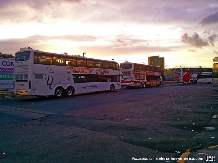 Scania - Troyano - Tony Tur
Interno 1130
Terminal de ómnibus Retiro

http://galeria.bus-america.com/displayimage.php?pid=34615

