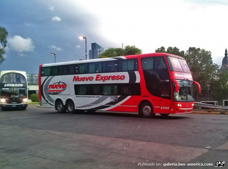 Mercedes-Benz O-500 RSD - Niccoló - Nuevo Expreso 
Interno 5300
Terminal de ómnibus Retiro

