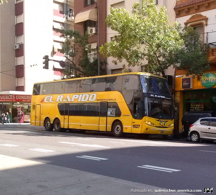Volvo - Busscar (en Argentina) - El Rápido Internacional
Interno 1027
Av. Entre Ríos Casi Mexico. Buenos Aires -Marzo 2015
