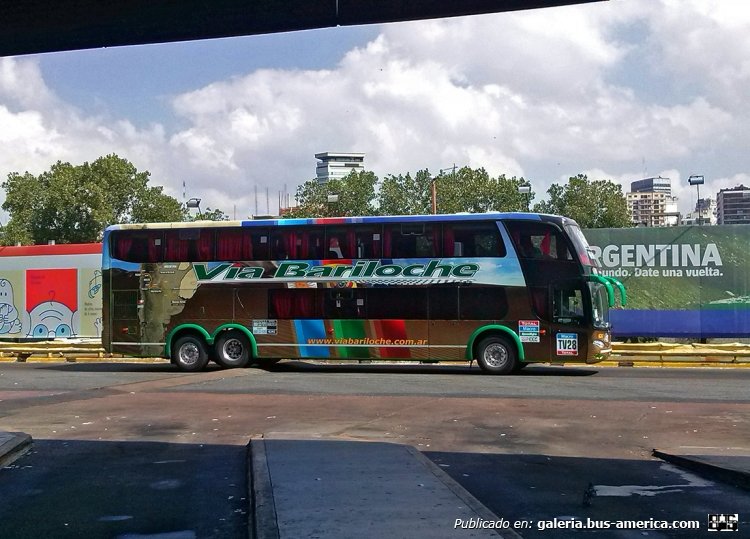 Scania - Marcopolo (en Argentina) - Via Bariloche
Terminal Retiro-Marzo 2015
