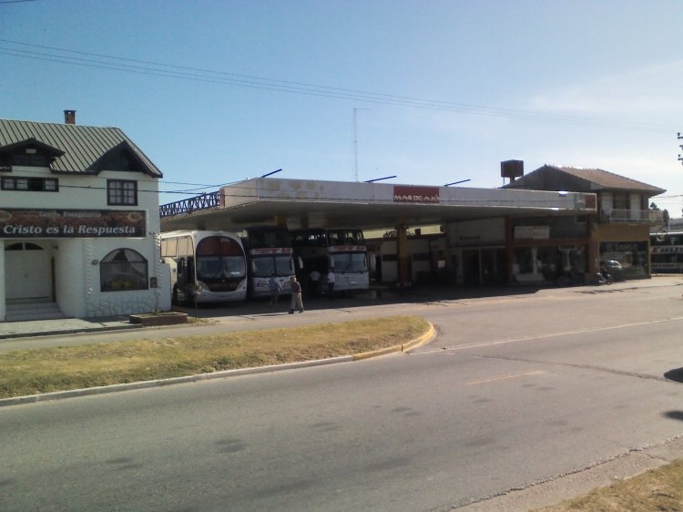 Metalsur - Master Bus
3 unidades Master Bus Estacionadas en Mar de Ajó - Enero 2013
(Datos de izquierda a derecha)
