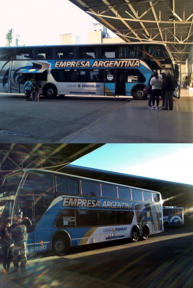 Mercedes-Benz O-400 - Busscar (en Argentina) - Empresa Argentina de Servicios Públicos
Terminal La Plata -  Mayo 2011
