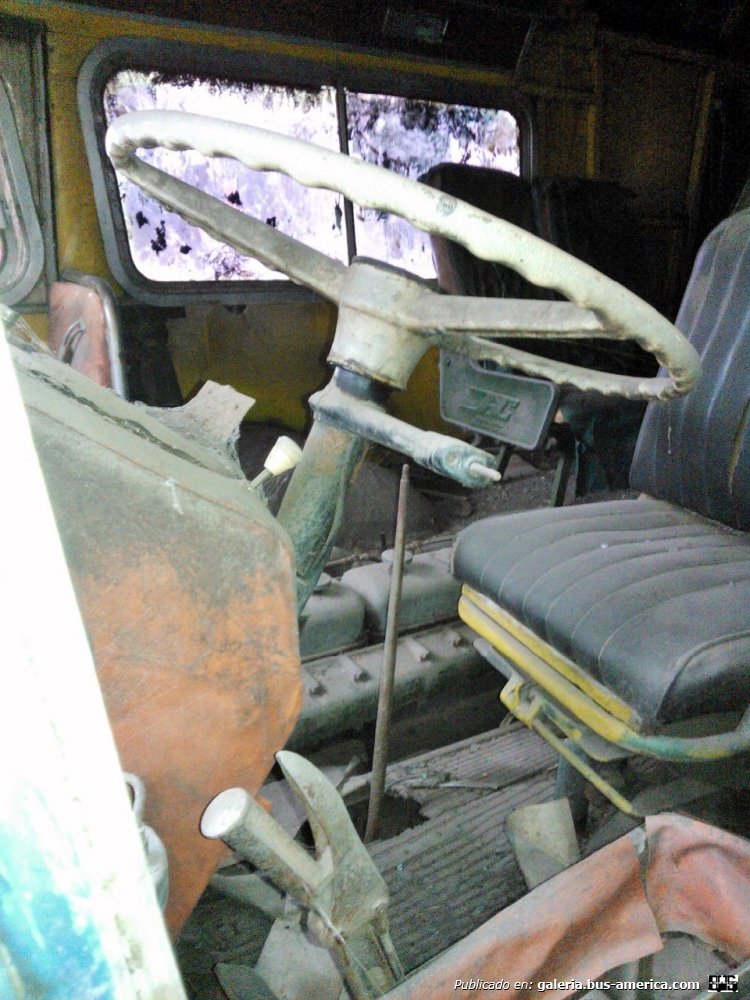 Scania Vabis - U.N.T.
Puesto de conducción

http://galeria.bus-america.com/displayimage.php?pid=36154
http://galeria.bus-america.com/displayimage.php?pid=36155
http://galeria.bus-america.com/displayimage.php?pid=36156
http://galeria.bus-america.com/displayimage.php?pid=36157
http://galeria.bus-america.com/displayimage.php?pid=36158
