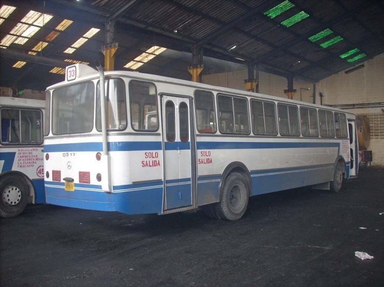 Mercedes-Benz O317 (en Venezuela) - Colectivos Solven 33
Anteriormente era el 66 de Servicios especiales, era usado para turismo y excursiones estudiantiles.
