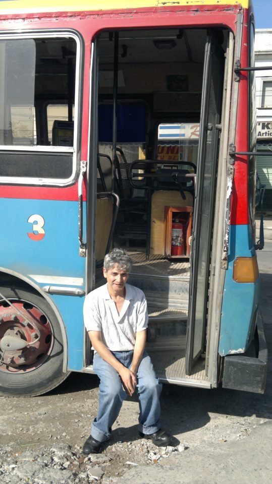 El Detalle OA 101 - El Detalle - Empresa San Vicente
Recordando a La San Vicente
Desde muy chico, en aquella época de su terminal en la calle Garay, hasta esta foto.
Gracias a Ivan Godoy, quién la tomo en la Estación Glew, Año 2010.
