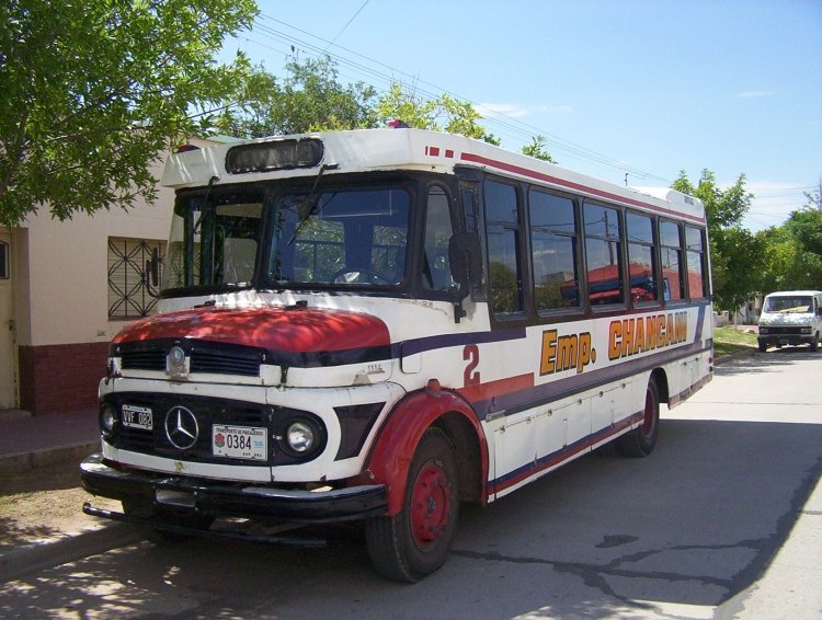 Mercedes-Benz LO 1114 - ANYDA - Emp. Chancani
X 550199 - VVF 082
Patente provincial 0384
Interno 2
Ex E.P.A.

http://galeria.bus-america.com/displayimage.php?pos=-23286
http://galeria.bus-america.com/displayimage.php?pos=-23287
