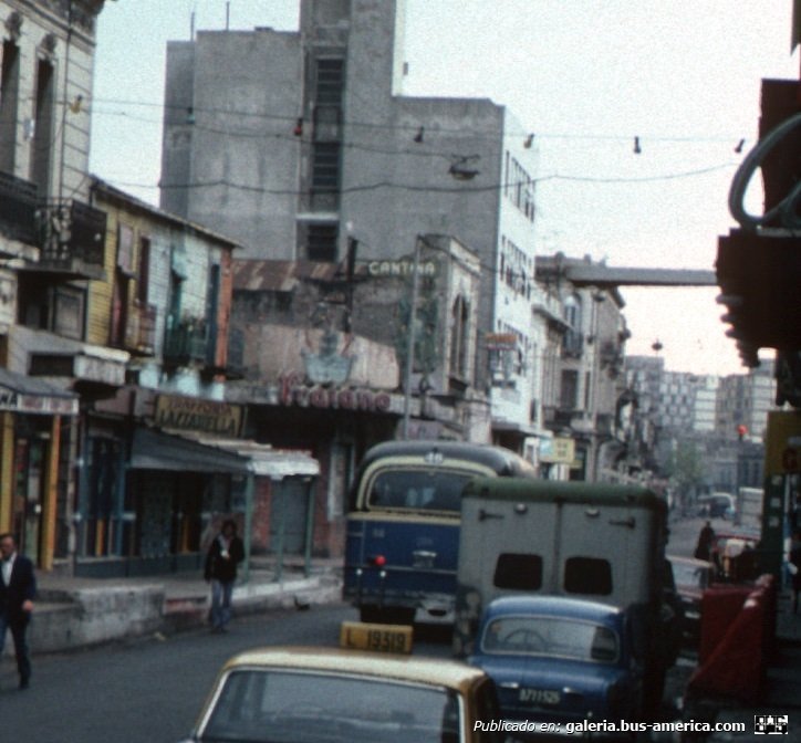 Mercedes-Benz - La Favorita - M.O. 246
Línea 46

Foto del usuario Thomas de www.flickr.com
