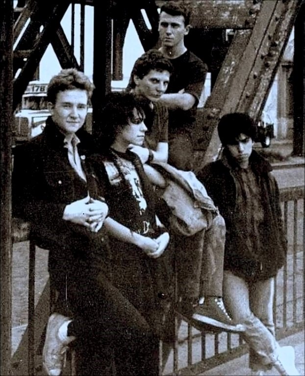 Mercedes-Benz LO 911 - ?? - La Colorada
Foto tomada de youtube.com, donde aparece en un video de Antihéroes
