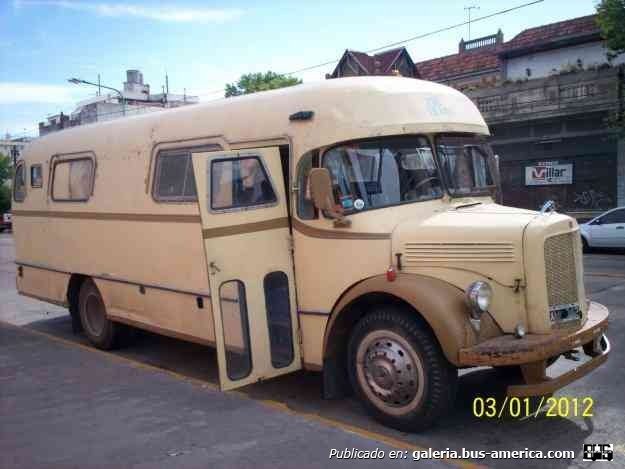 Mercedes-Benz LO 911 - Costa Brava - Particular
Imagen tomada de doplim.com.ar
