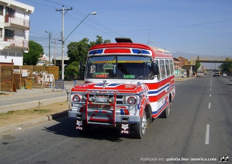 Dodge D 400 - ?? - Ciudad de Cochabamba
¿462 TMS?

Foto del usuario matt_moi publicada en www.trekearth.com
Palabras clave: bolivia dodge