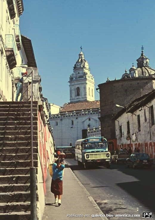 Ford - ?? - ?? (En Ecuador)
Foto de M. Sandalsand, tomada de picasaweb.google.com
Palabras clave: ford ecuador