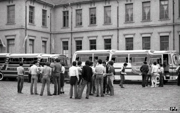 ?? - ?? - ??
Foto de Andrés Suárez, tomada de https://picasaweb.google.com 
