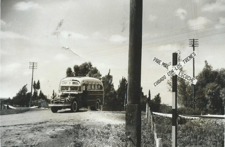 Chevrolet (G.M.C.) - El Trébol - La Primera de Martínez 
Línea 1 

Foto tomada de Mercado Libre
