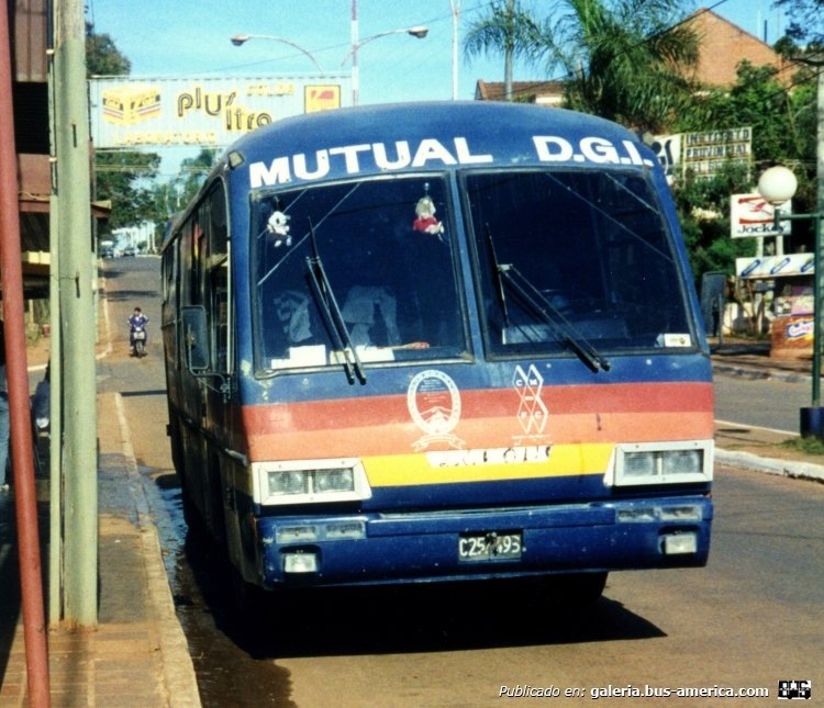 Mercedes-Benz O-321 H (en Argentina) - Mutual DGI
C 257493
Foto de Eulalia Garreta
